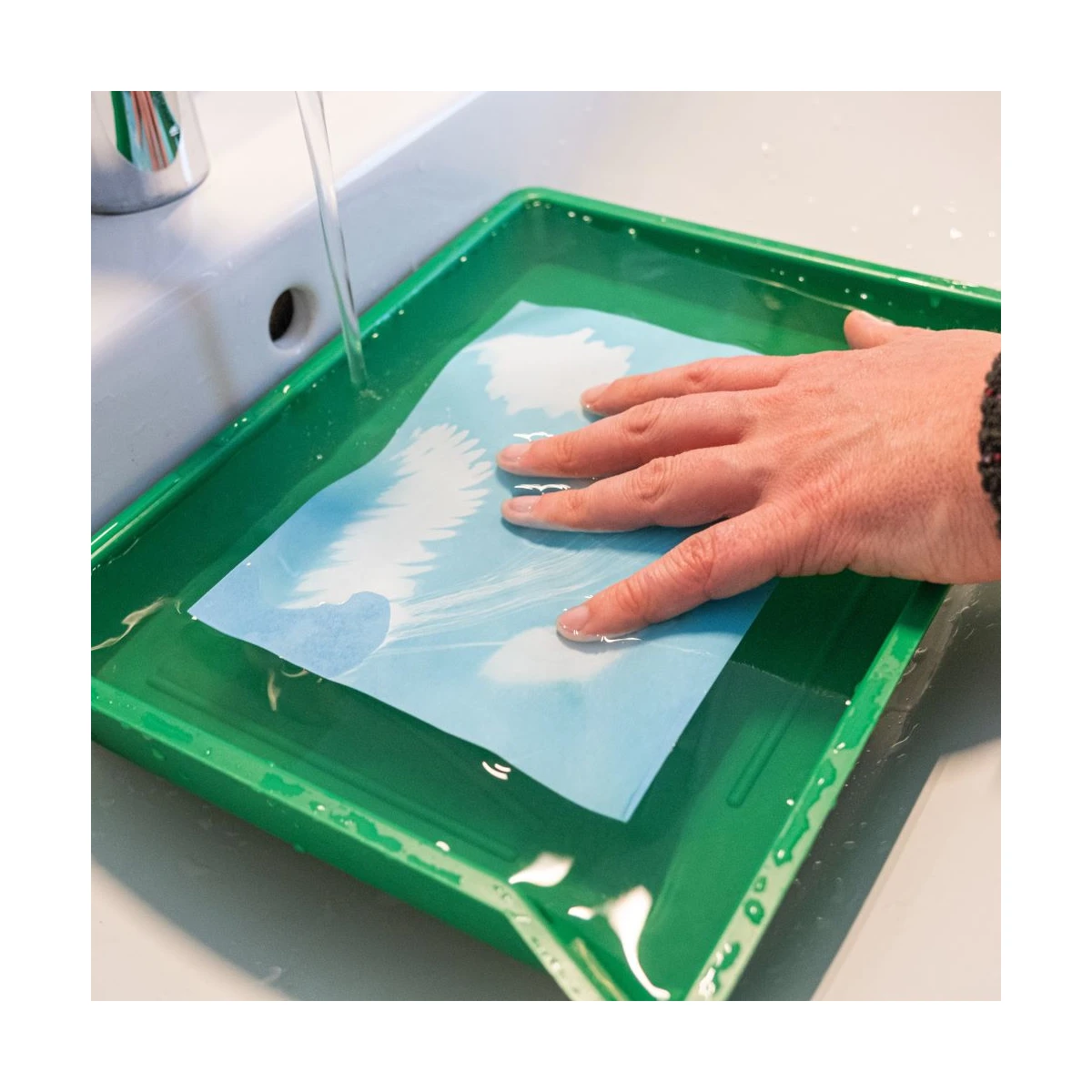 Le papier photo solaire  Papier cyanotype (21,5 x 28 cm), 10 feuilles - AstroMedia