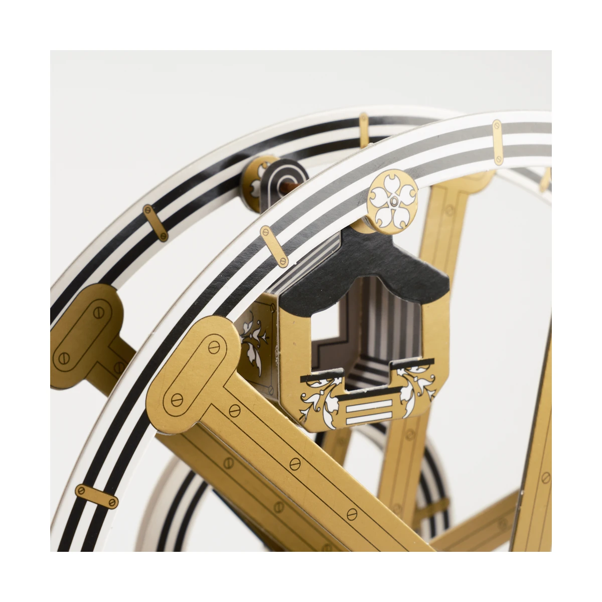 La machine à vapeur et la grande roue dans un ensemble - AsdtroMedia